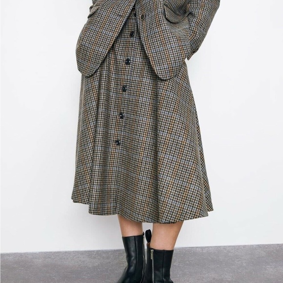 Zara Dresses & Skirts - NWOT Zara Multicoloured Houndstooth Print Button-Up Wool Midi Skirt Size S
